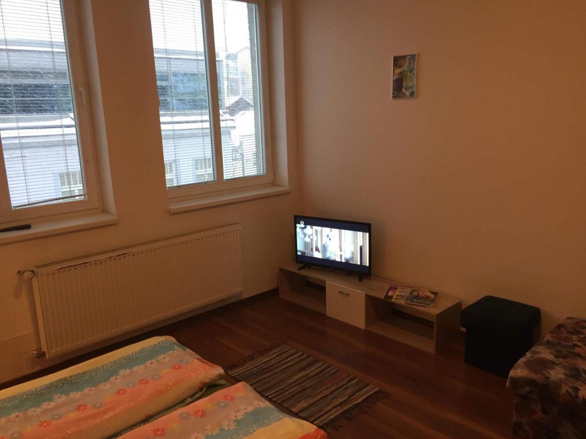 Hostel Fontana 日利纳 外观 照片