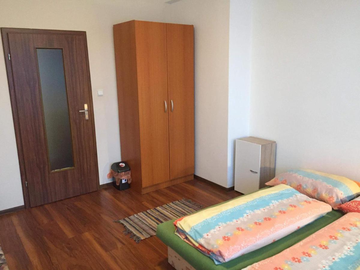 Hostel Fontana 日利纳 外观 照片