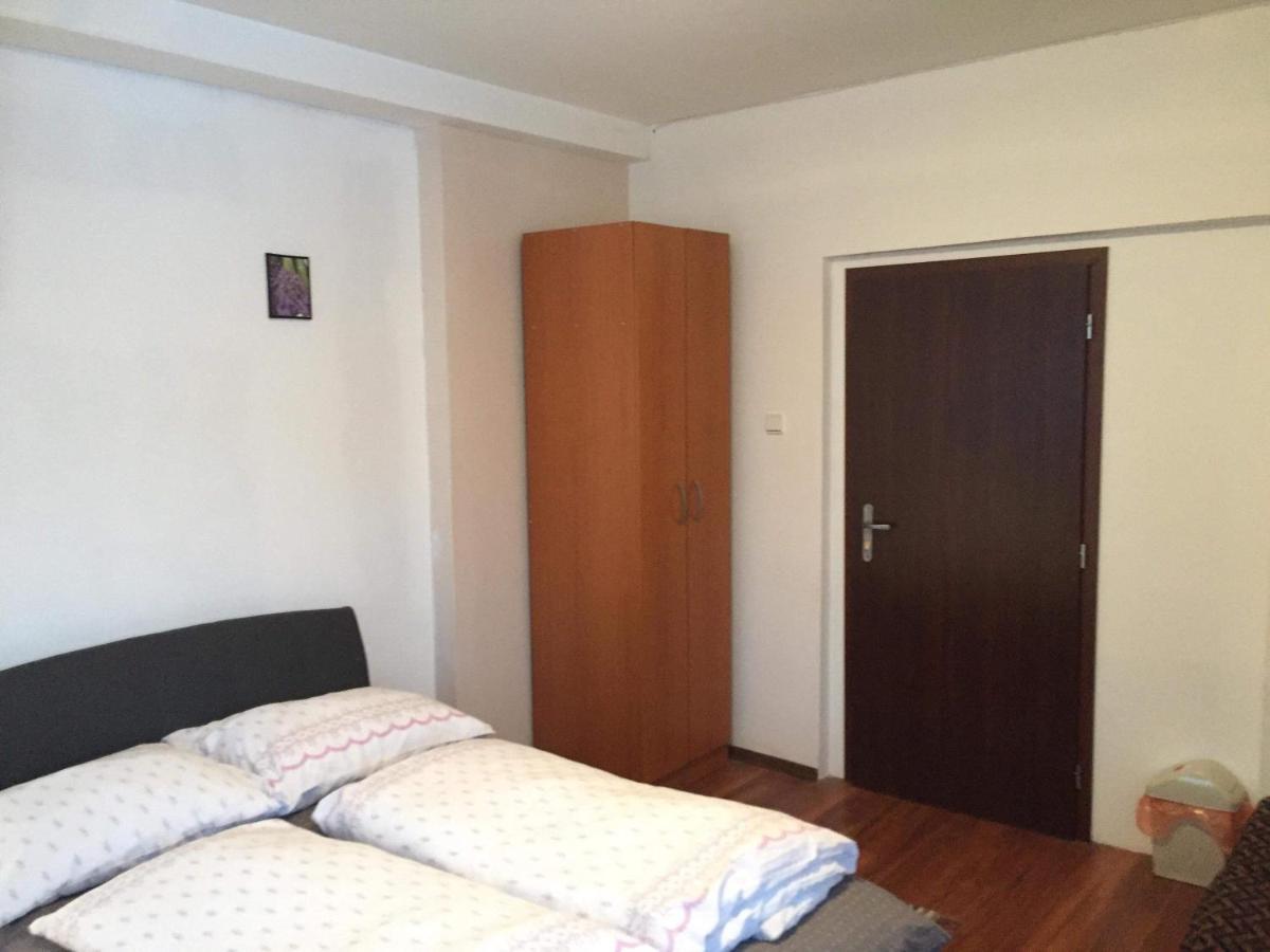 Hostel Fontana 日利纳 外观 照片