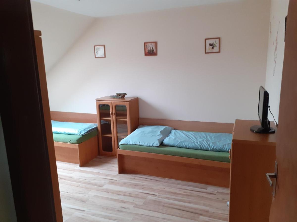 Hostel Fontana 日利纳 外观 照片